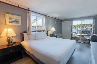 Fisherman's Wharf Inn Hotel a Westport