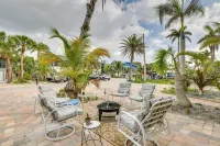 Steps to Shore Sunny Fort Myers Beach Escape! - Homestays