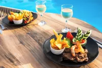 Kombo Beach Resort فنادق في Bakau