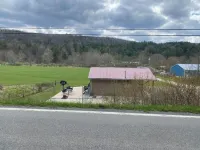 Browns Creek Getaway Hotels in Huntersville