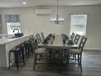 Welcome to New Paltz. Charming 3-bedroom house with AC, WIFI,