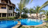 Tropical Gardens - piscine