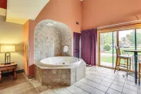 1st-floor Wisconsin Resort Condo w/ Patio! - 3-Star