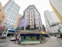 Geumjeong Palatine Hoteles cerca de Estación de Dangjeong