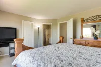 Spacious Aurora Home: 20 Mi to Downtown Denver! - Homestays