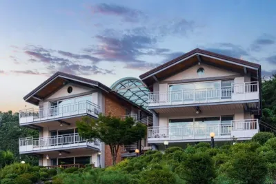 Yeongwol Donggang Hill House Pension Hotels near Yeong-Wol-Yeog