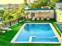 Siab Hotel - Pools