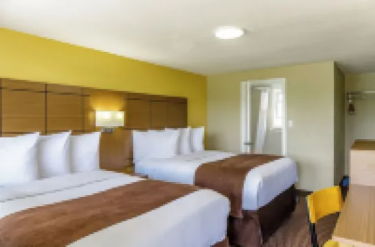 Motel 6 Campbellford, on Hotels in Northumberland County