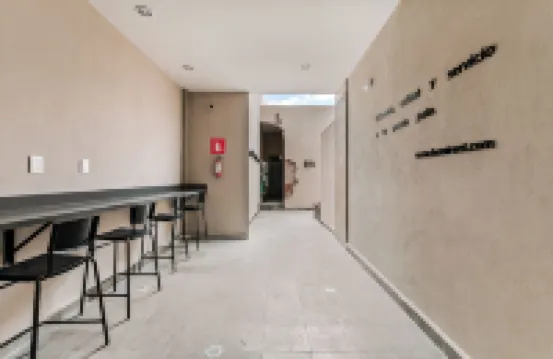 Primavera By Homirent