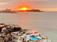 Amazing Ocean Views from this 2 bedroom apartment