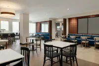 TownePlace Suites Lancaster - Aamiainen