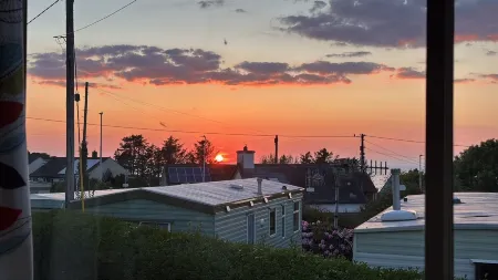 NorthField Holiday Park (31874695) Отели в г. Борт