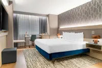 Radisson Plaza Hotel and Suites Kalamazoo