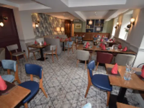 Elphinstone Hotel Hotels in Biggar