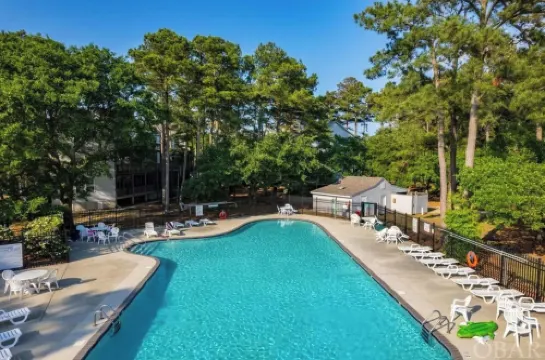 Sunset Seaker - Sound Front Condo with Pool