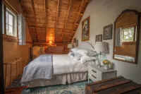 Tapley Farms: Charming Barn at Salt Water Farm