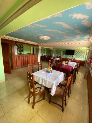 SIGNE TAKOU LINUS CHRISTIAN Hotels in 