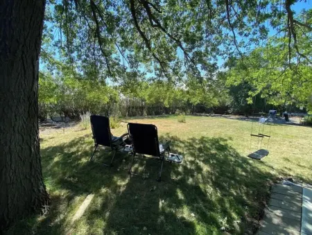 Guest Suite with Hot Tub, sleeps 4 - No nonsense fee