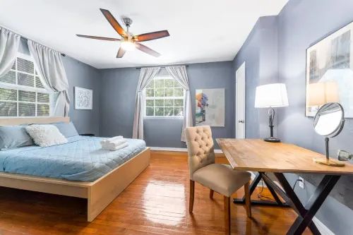 Heart of San Marco with Easy Access to Attractions - Charming Eclectic