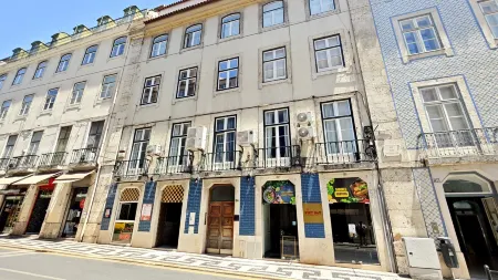 Lisbon Studios Отели рядом с достопримечательностью «площадь Рестаурадориш»