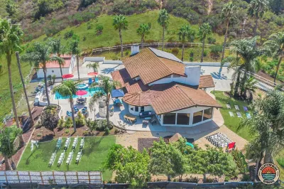 Poway Panorama Peak - Pool, Spa, Sleeps 24! Hotels near Veterans Park