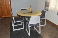 Migingo Suites Entebbe Airport & Lake view Gem