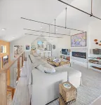 Charming 2-bedroom house on Chappy with pool, Tennis, pickleball, WiFi and AC