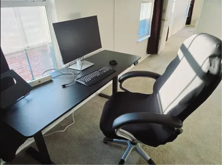 Spacious 5BR villa with backyard Oasis, Pool, Air hockey and high speed WiFi