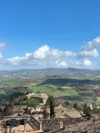 Stunning 1-Bedroom Penthouse with Panoramic Views, WiFi & AC in Enchanting Todi