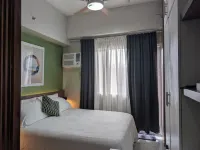 RufiRemy Cozy Hideaway- Studio Condo with Balcony