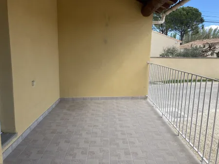 House with terrace T2 bord de sorgue