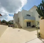 x1f3e1; Villa Priscila - Stylish Stay 200m from the beach