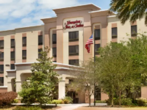 Hampton Inn & Suites Largo Hotéis em Largo
