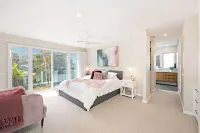 The Lookout فنادق في Corlette