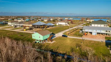 Angler’s Paradise! Amazing fishing w/ in minutes! 3 bed,sleeps 7 ppl, 2 bath. Отели в г. Хакберри