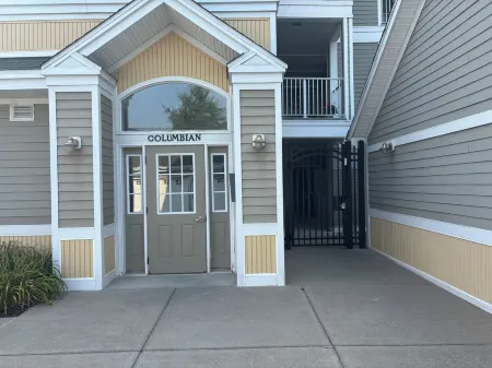 Beautiful Bemus Bay condominium with Chautauqua Lake access and views