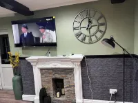 Cozy apartment, 10 min from B'ham Airport/NEC/HS2 sleeps up to 6, King bed, Wifi Các khách sạn ở Kingshurst