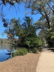 Close to town in walking distance to cafes, restaurants and Lake Alexandra - Apartments
