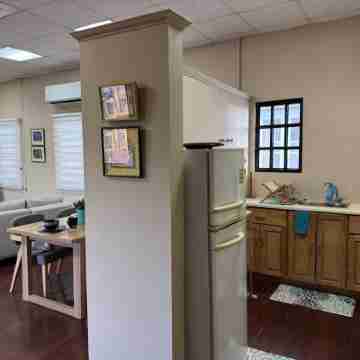 Spacious 3-bedroom apartment with WiFi, AC in lovely Port of Spain Others