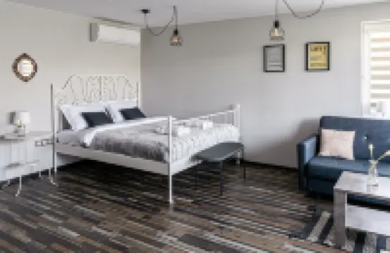 Classic, modern with a hint of glam studio, 5 minutes from center