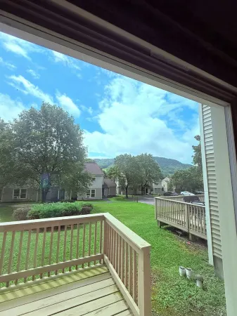 Charming 2BR condo at Greek Peak near Finger Lakes, Gutchess Sports complex Отели рядом с достопримечательностью «Greek Peak Mountain Resort»