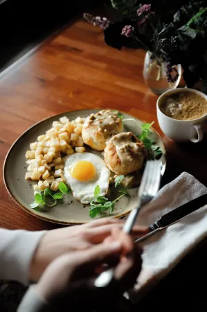 The Crossroads Inn Отели в г. Крозет