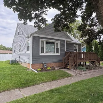 Welcoming Updated 3-Bedroom House Close to Downtown Clear Lake and City Beach! Отели в г. Клир Лейк