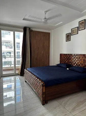 Spacious 3-bedroom apartment with AC, WiFi in wonderful Zirakpur