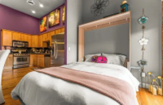 The 1901 Loft - Heart of Old Colorado City, walking distance to everything