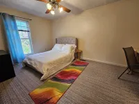 Charming 1-bedroom, second story guest house in historic Augusta WiFi & AC