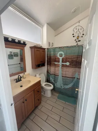 Cozy Condo 323-bedroom condo with WiFi, AC in charming Cedar Key