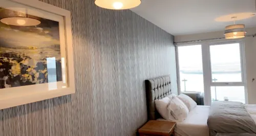 Kent Breath-Taking VIEW 2BD/2BA With Free Parking Hotels in Gillingham