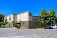 Comfort Inn & Suites Hotels in Livingston