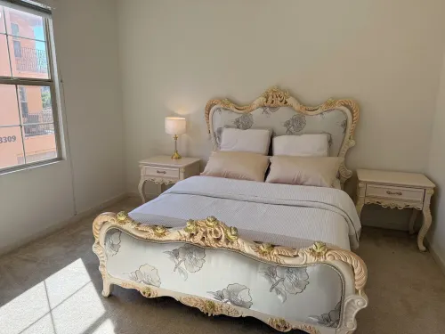 Charming 2-bedroom apartment with WiFi, AC in serene Irvine